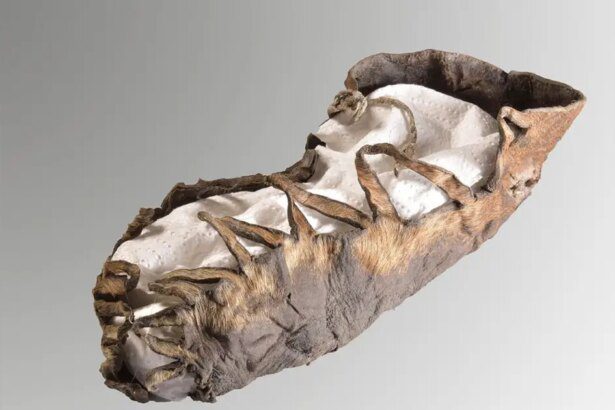Sorprendente descubrimiento en una mina de sal austriaca: el zapato de un niño que vivió hace más de 2.000 años