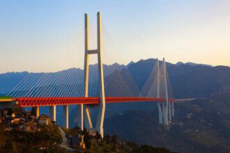 Beipanjiang: el puente más alto del mundo, la construcción que se eleva 565 metros sobre el río Si Du