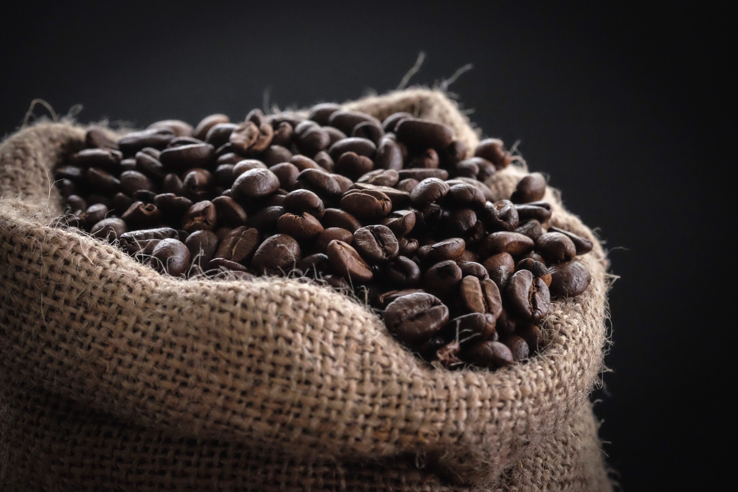 Historia del café: En el pasado, los bebedores de café sufrían persecución por parte de las autoridades y corrían el riesgo de perder la vida.