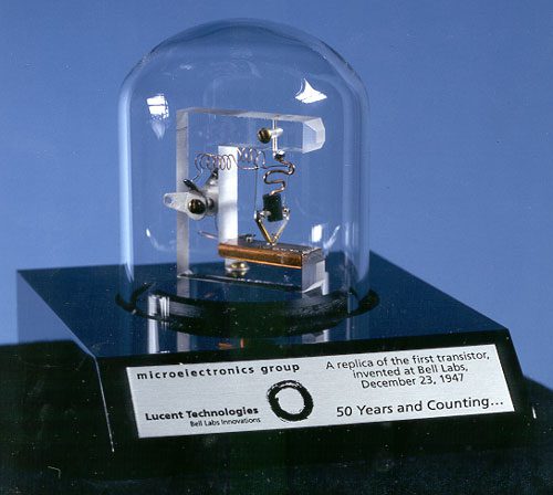 William Shockley y la invención del transistor, el dispositivo que cambió el mundo