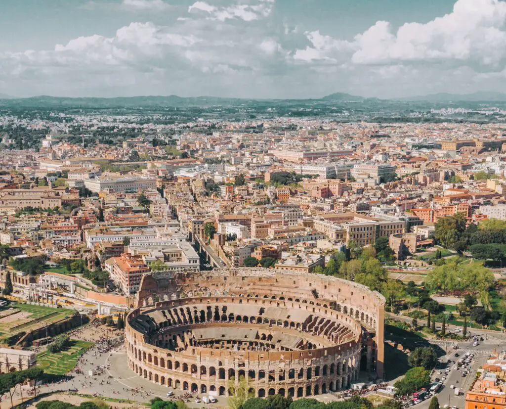 Cómo se construyó una de las 7 maravillas del mundo: el Coliseo