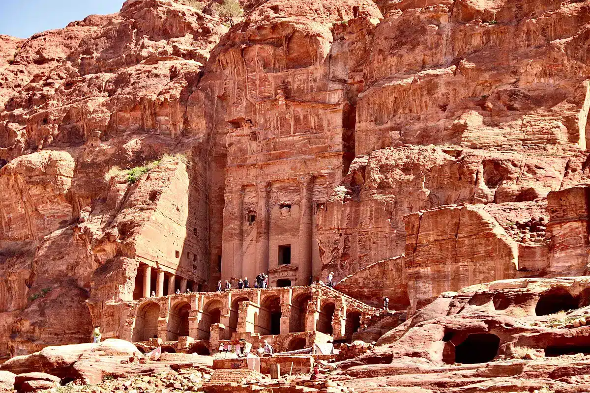 Petra: La espléndida capital de los nabateos, excavada en la roca