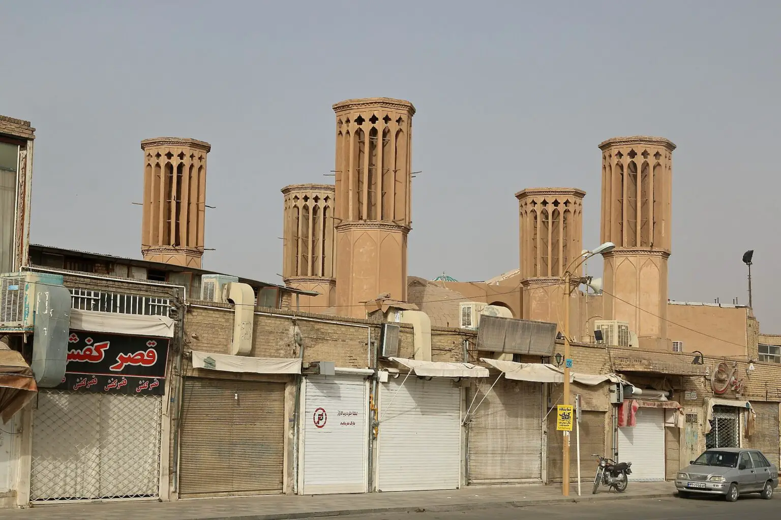 Torres Eólicas de Yazd: El increíble sistema de aire acondicionado, fabricado hace 3.000 años