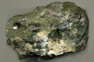 China ha descubierto un mineral de tierras raras sin precedentes
