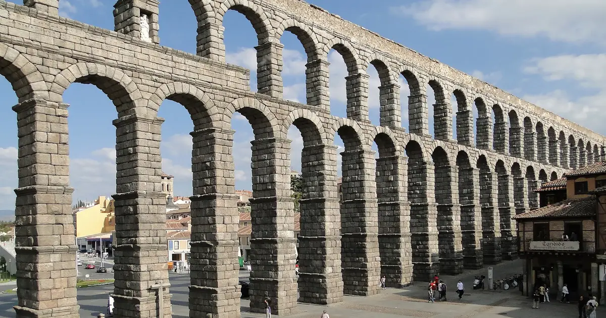 El Acueducto de Segovia, una de las obras más impresionantes de la ingeniería romana
