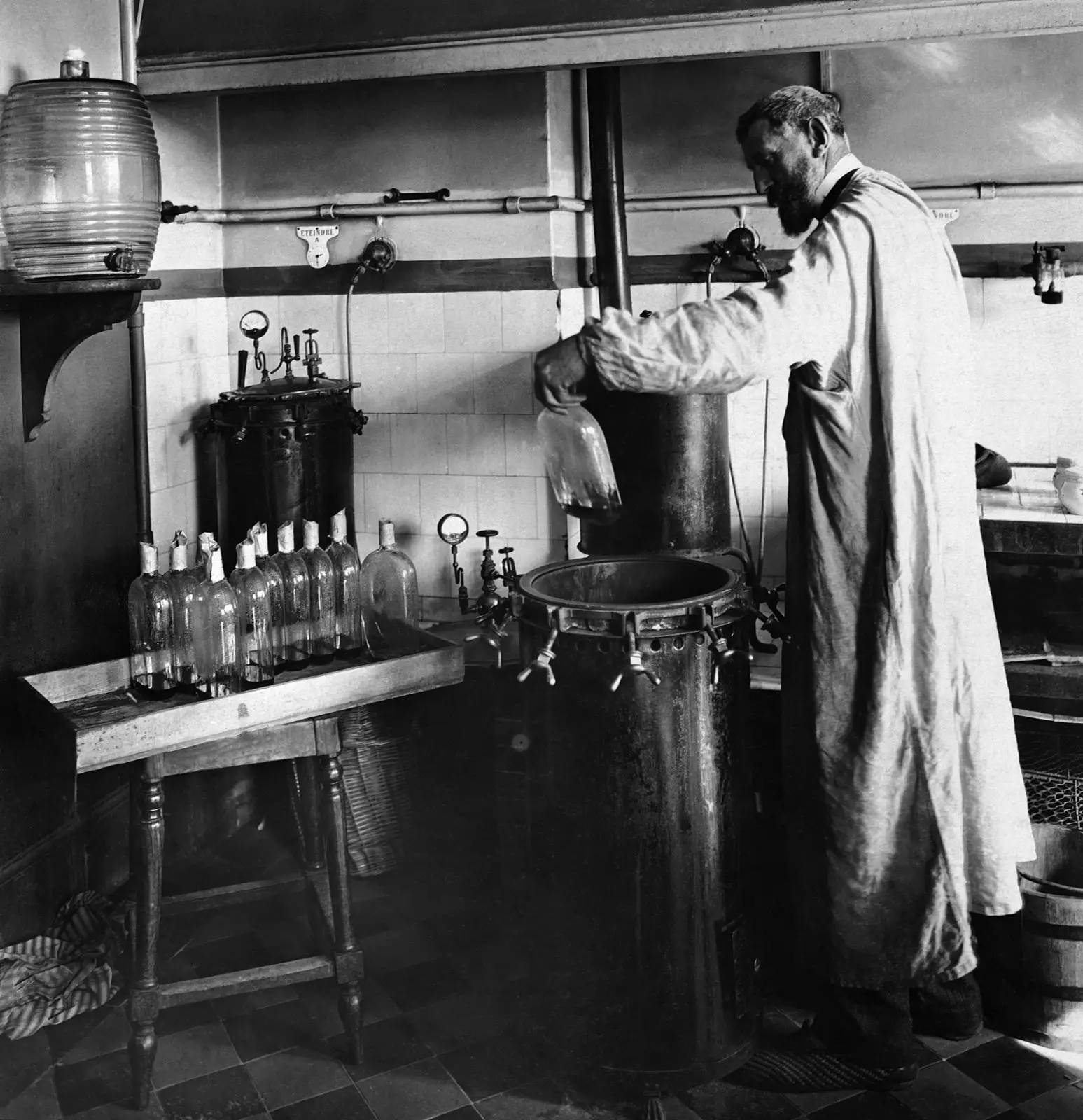Louis Pasteur y el nacimiento de la pasteurización para la seguridad alimentaria