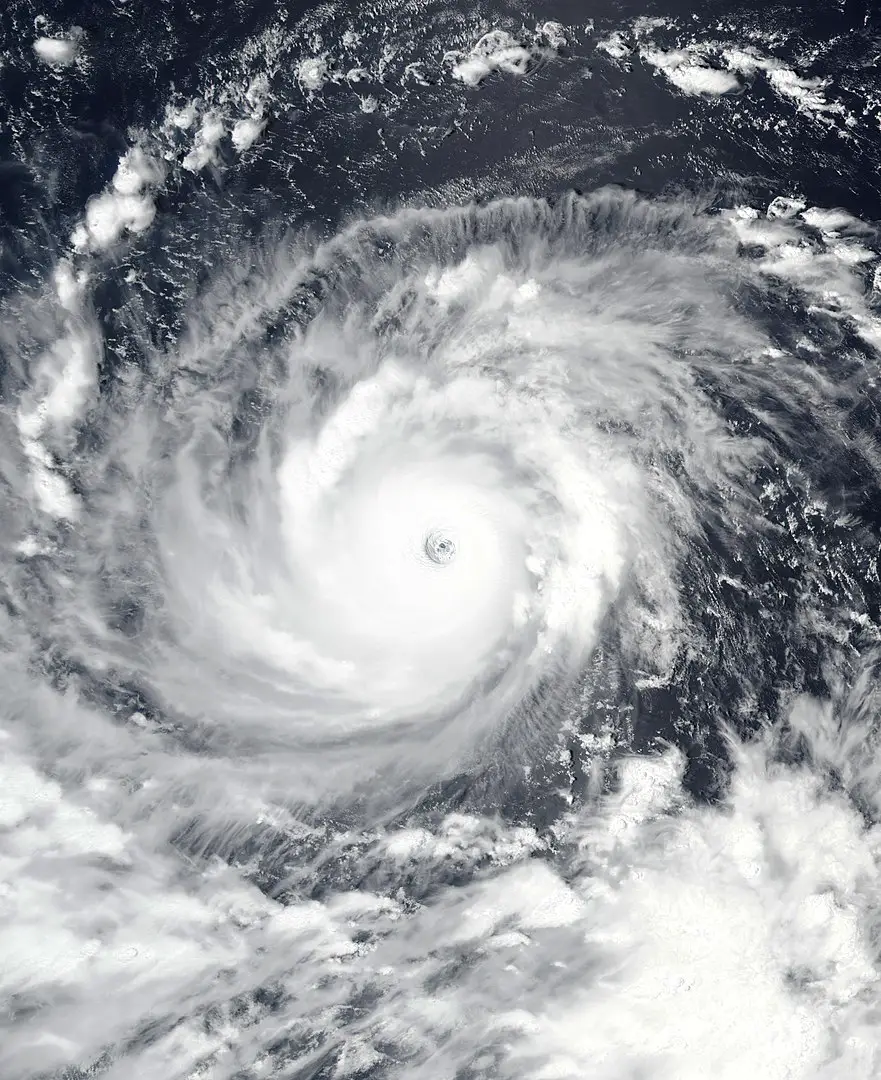 ¿Cuál es la diferencia entre huracán, tifón y tornado?