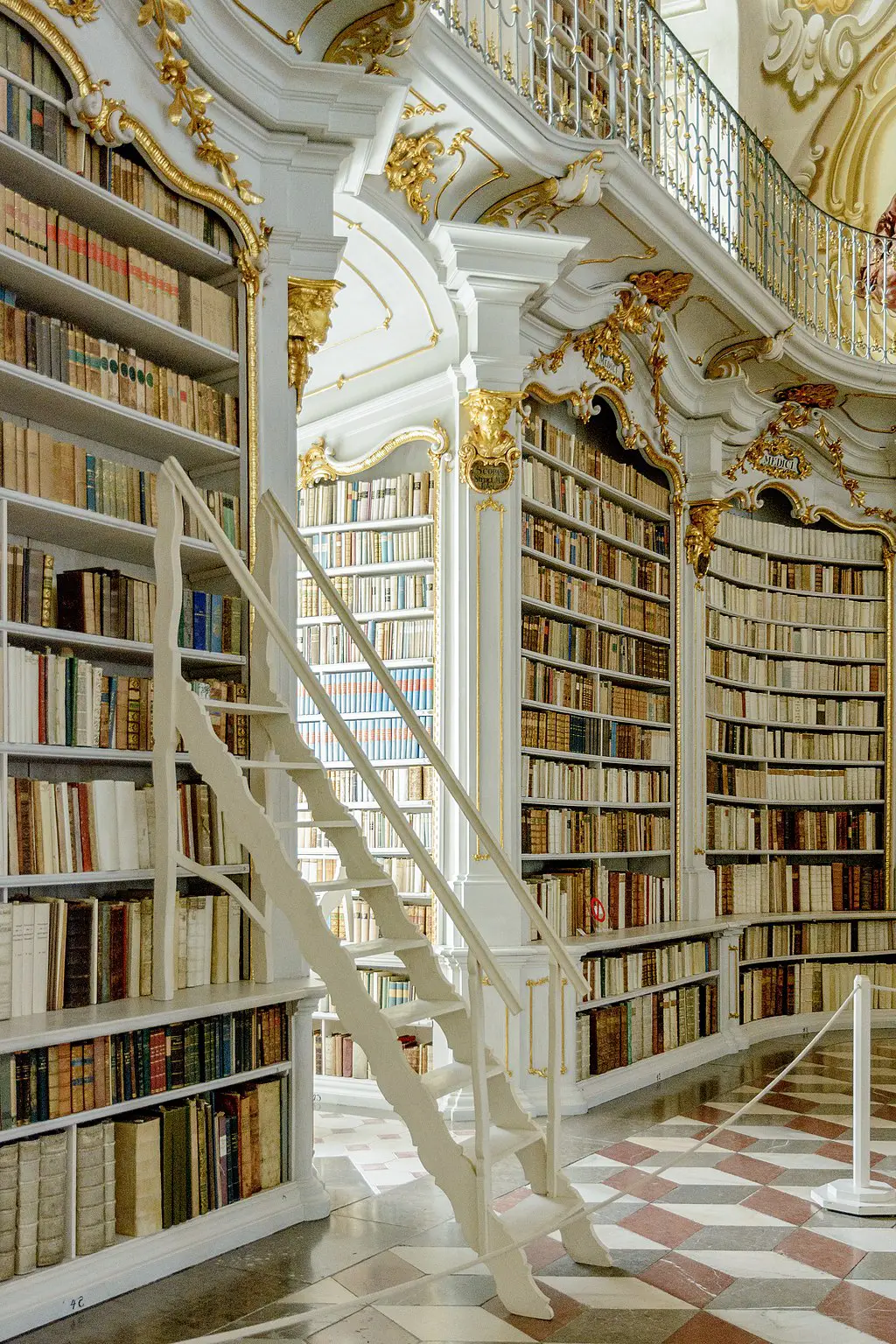 La biblioteca monástica más grande del mundo, una auténtica joya del barroco