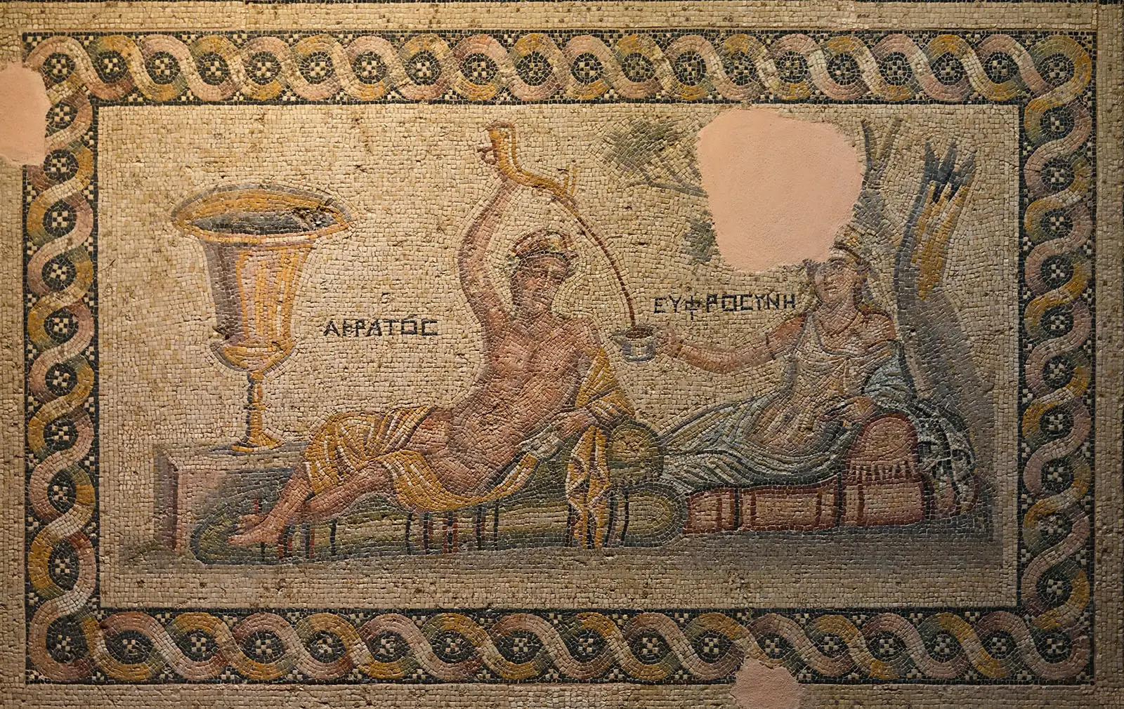 La historia de la cerveza en el Imperio Romano: Se consumía más en las zonas limítrofes, donde el vino era más difícil de beber