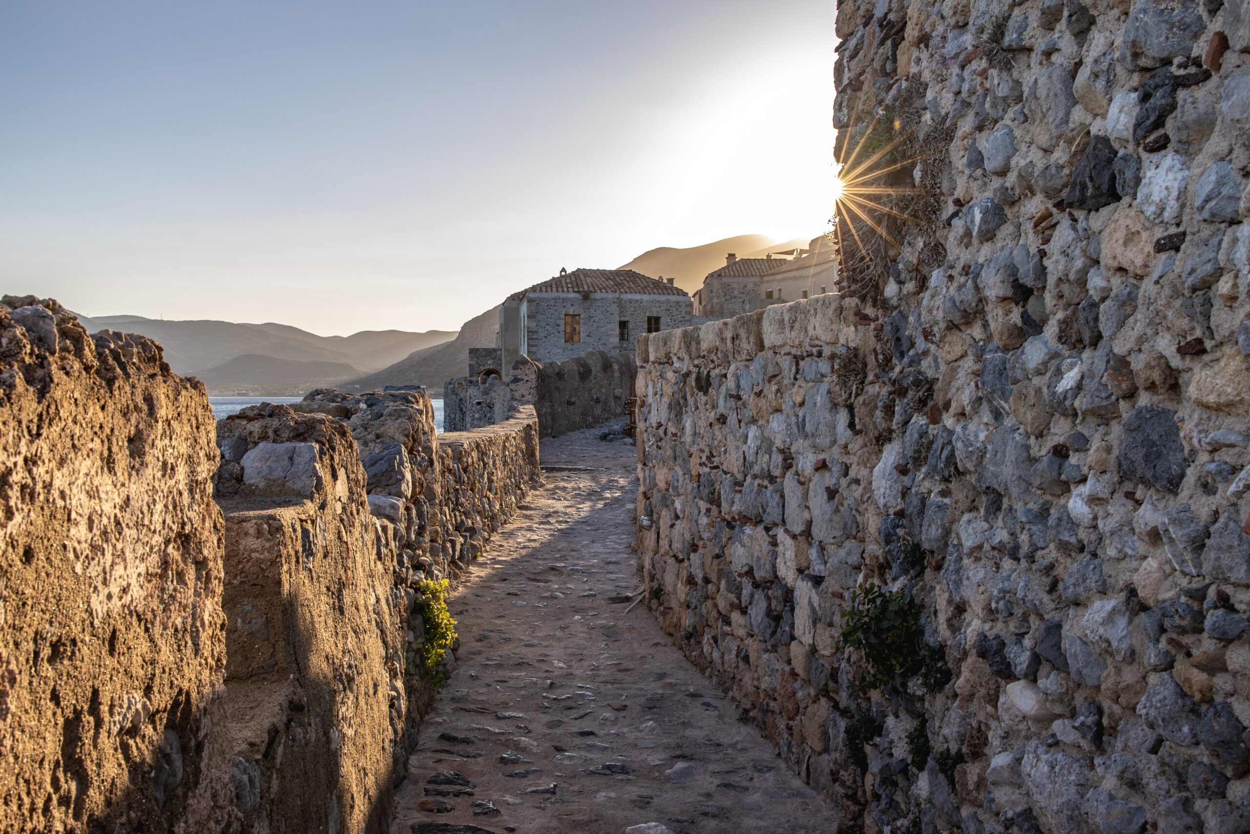 Monemvasia, la fascinante ciudad griega a la que sólo hay un camino