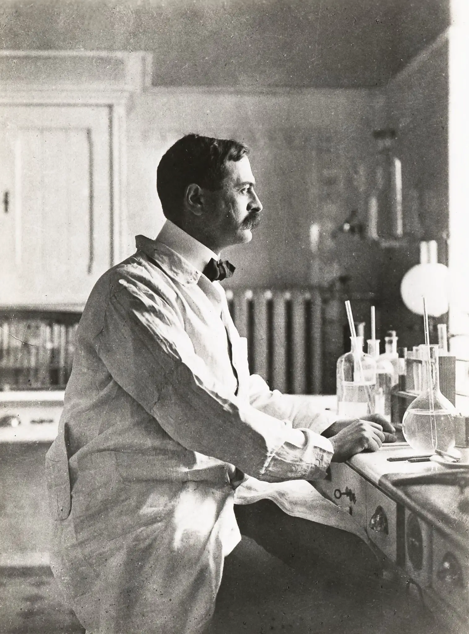 Karl Landsteiner, el premio Nobel que identificó los grupos sanguíneos