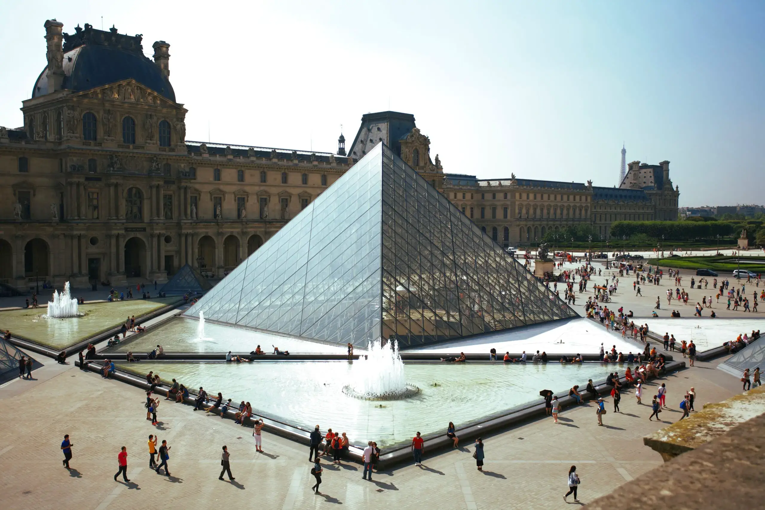 El Louvre: los secretos del museo de arte más grande del mundo