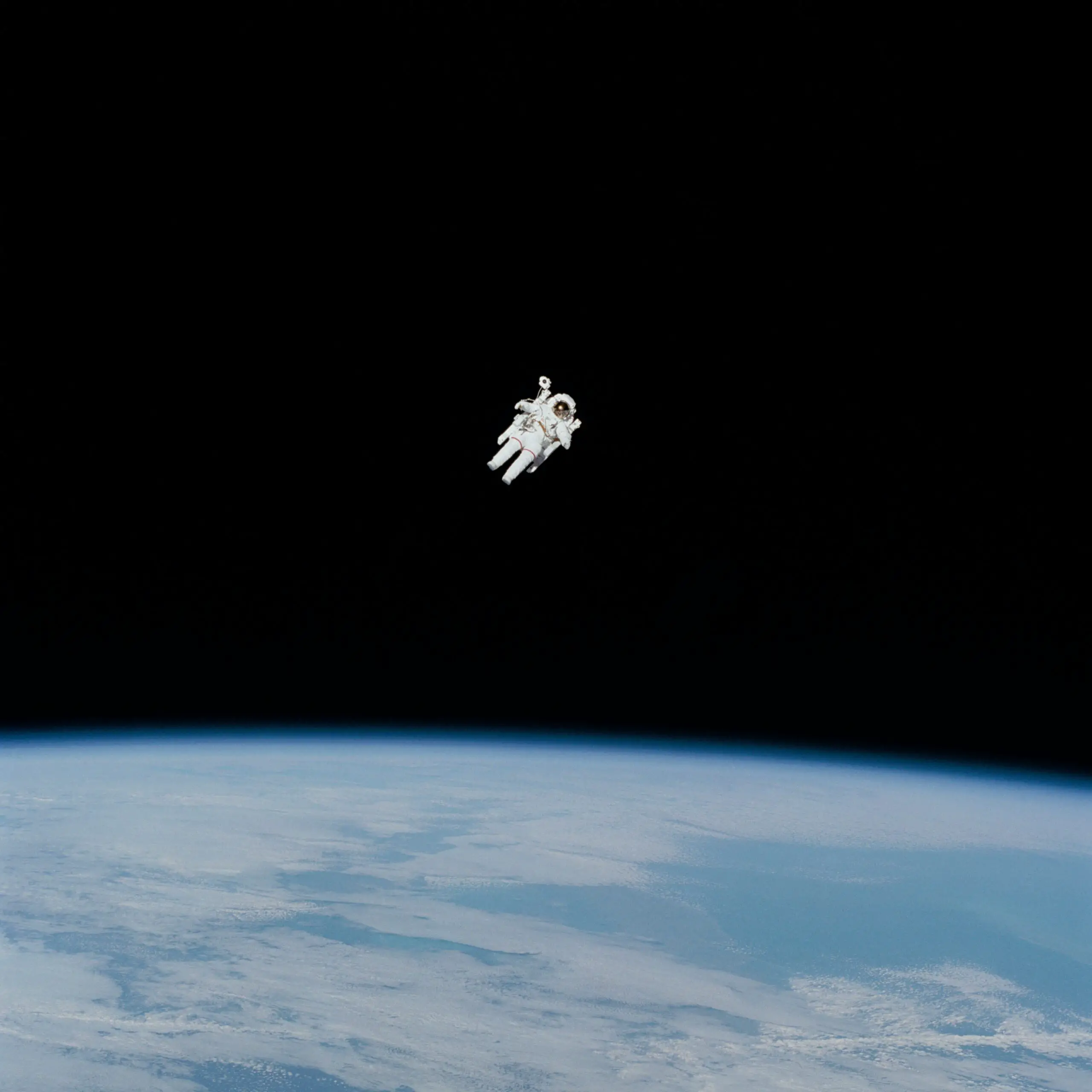 ¿Cuánto tiempo puede durar un ser humano en el espacio exterior sin traje espacial antes de morir? -Revista Interesante