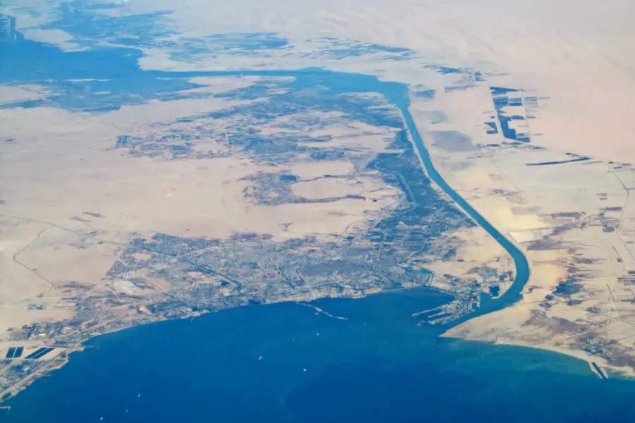 El Canal de Suez: El proyecto realizado a costa de la vida de 120.000 trabajadores -Revista Interesante